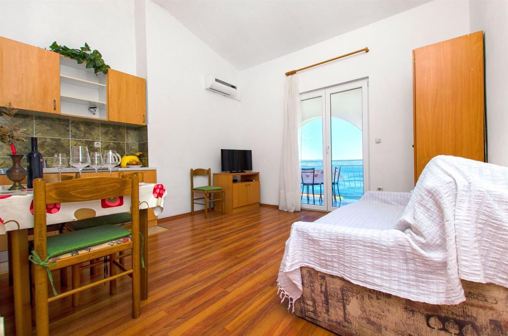 Apartments Tomislav ภายนอก รูปภาพ